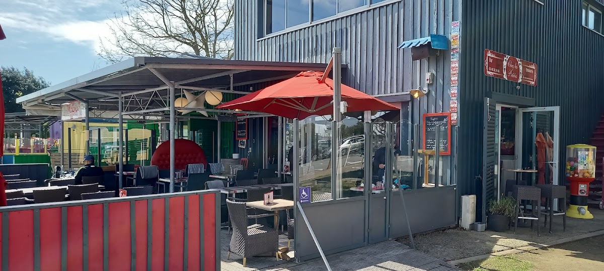 Chez Les Petites